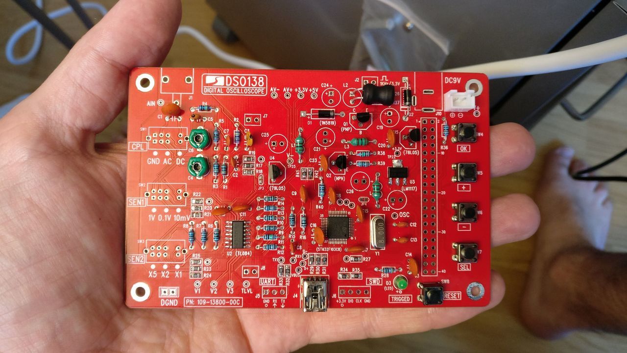 DSO138: Transistors, Capacitor trimmers, LED, Power inductor, DC socket soldering