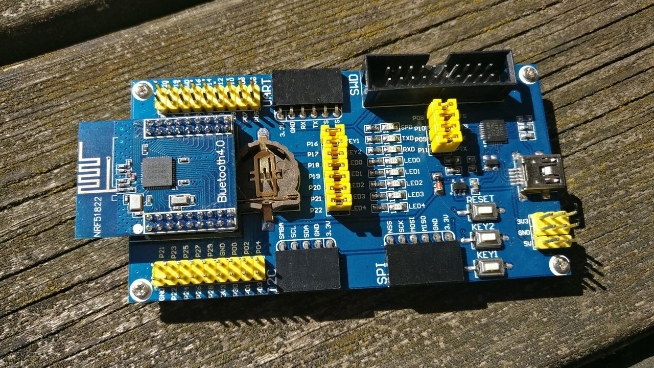 BLE sensor with the nRF51822 chip